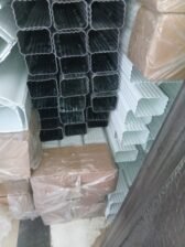 GERALD PIPES BLACK AND WHITE