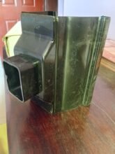 OUTLETS WHITE AND BLACK