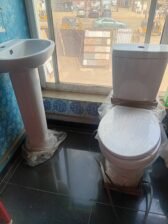 CLOSE COUPLE GOLDEN DIAMOND WC